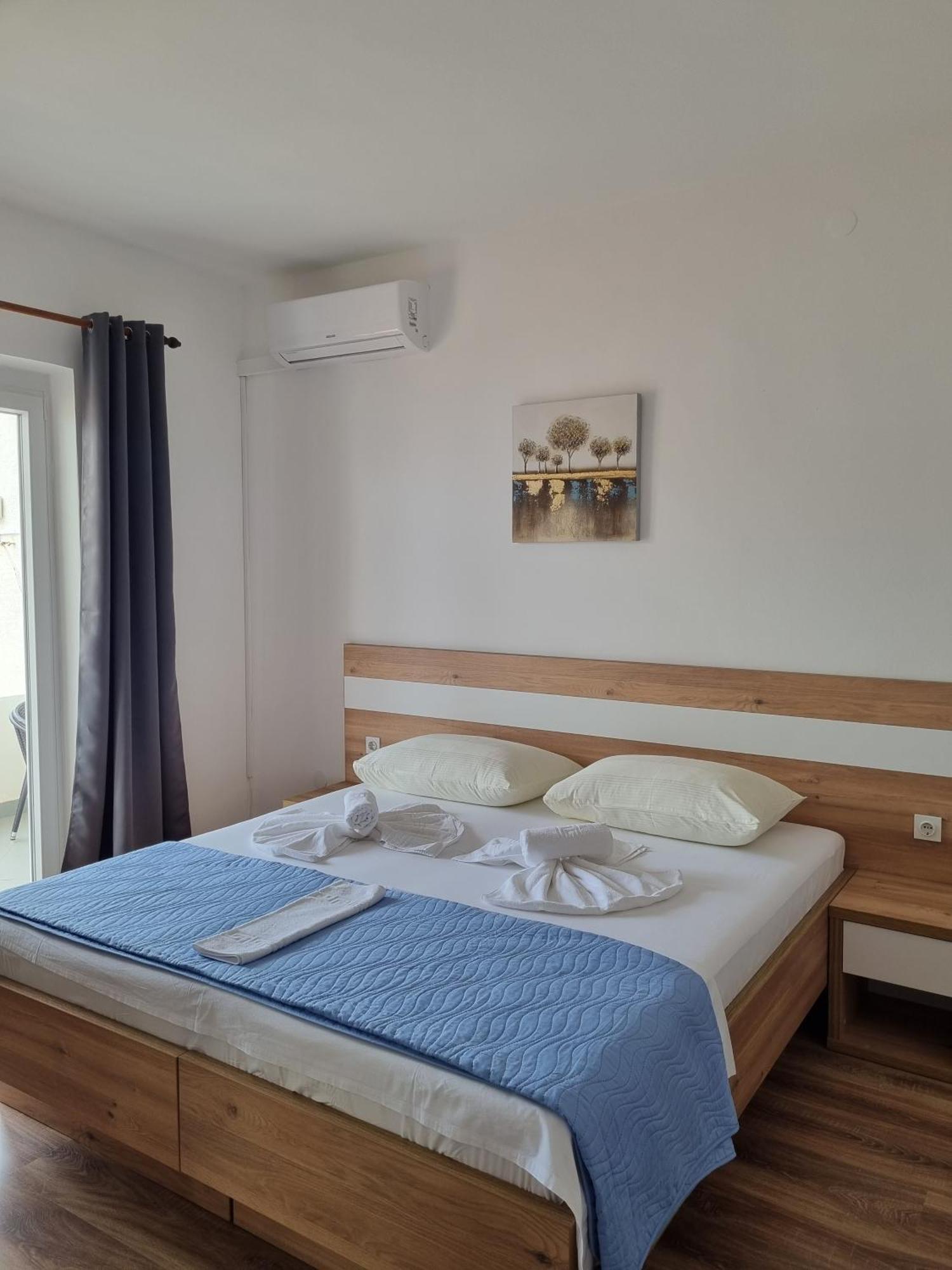 Bed And Breakfast Miramar Starigrad Paklenica Exterior photo